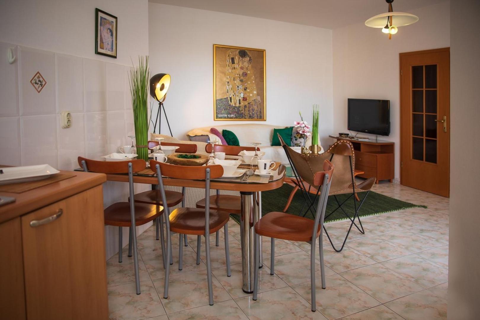 Villa Mareonda - Apartments Sussurro Ровинь Экстерьер фото
